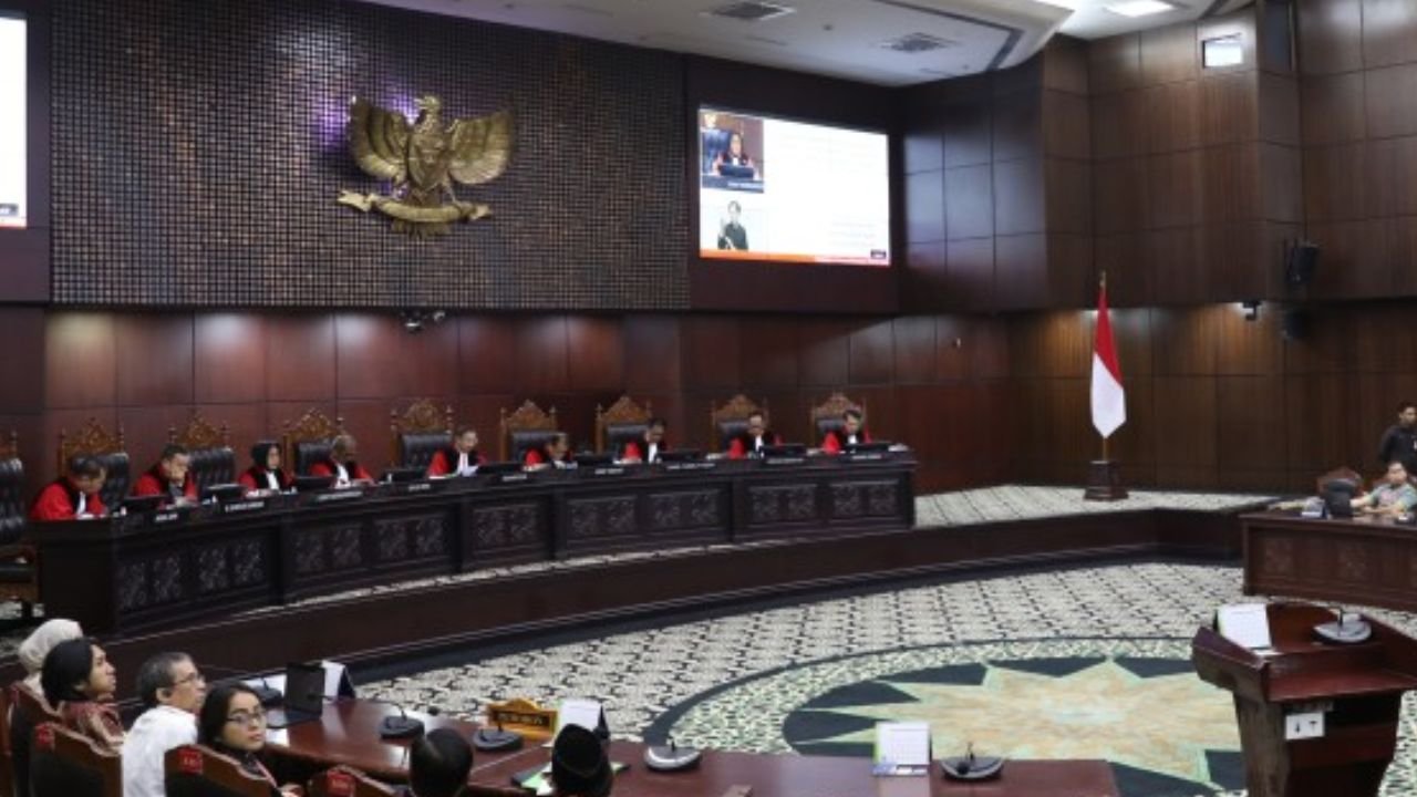 MK Tegaskan Larangan Wakil Menteri Rangkap Jabatan Komisaris BUMN dan Swasta
