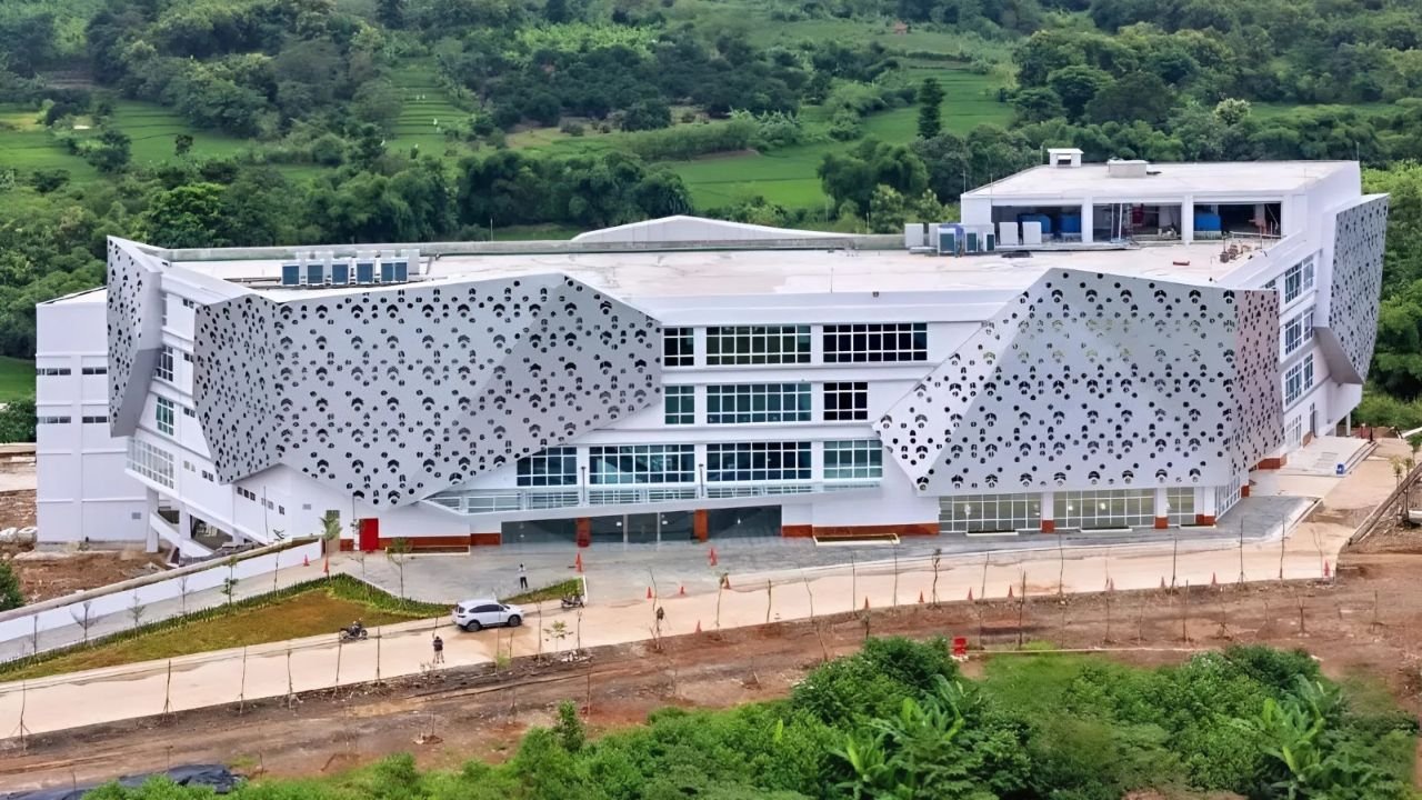 Dukung Visi Indonesia Emas 2045, Kementerian PU Rampungkan Gedung Technopole Polman Bandung