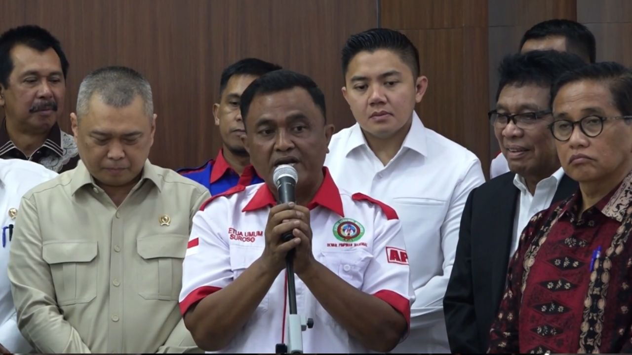 API Instruksikan Sopir Truk Wajib Kibarkan Bendera Merah Putih Jelang HUT RI
