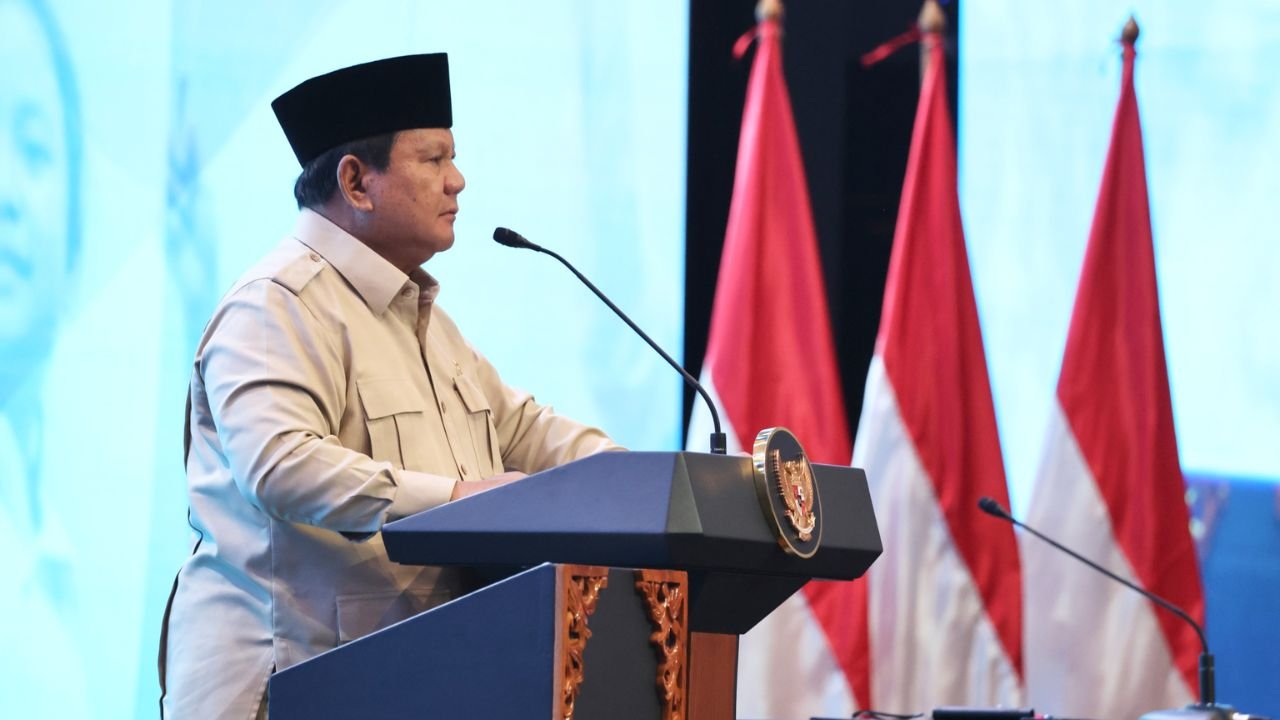 Presiden Prabowo: Guru Sekolah Rakyat Harus Cetak Generasi Pemutus Kemiskinan