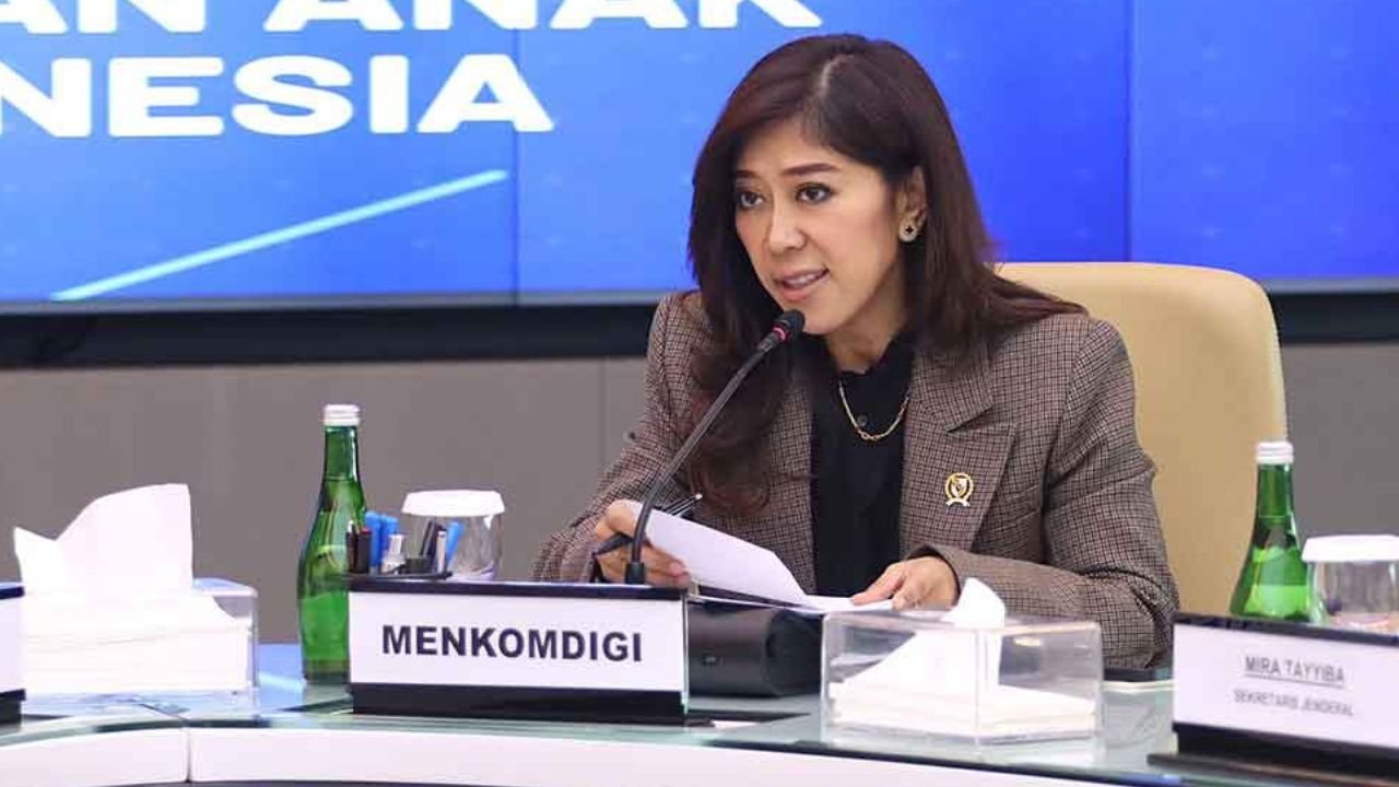 Menkomdigi: Lonjakan Laporan Hoaks dan Provokasi Digital Selama Demo